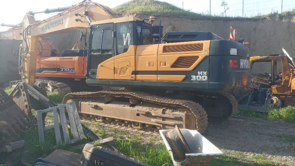 Hyundai hw145, Колесные экскаваторы