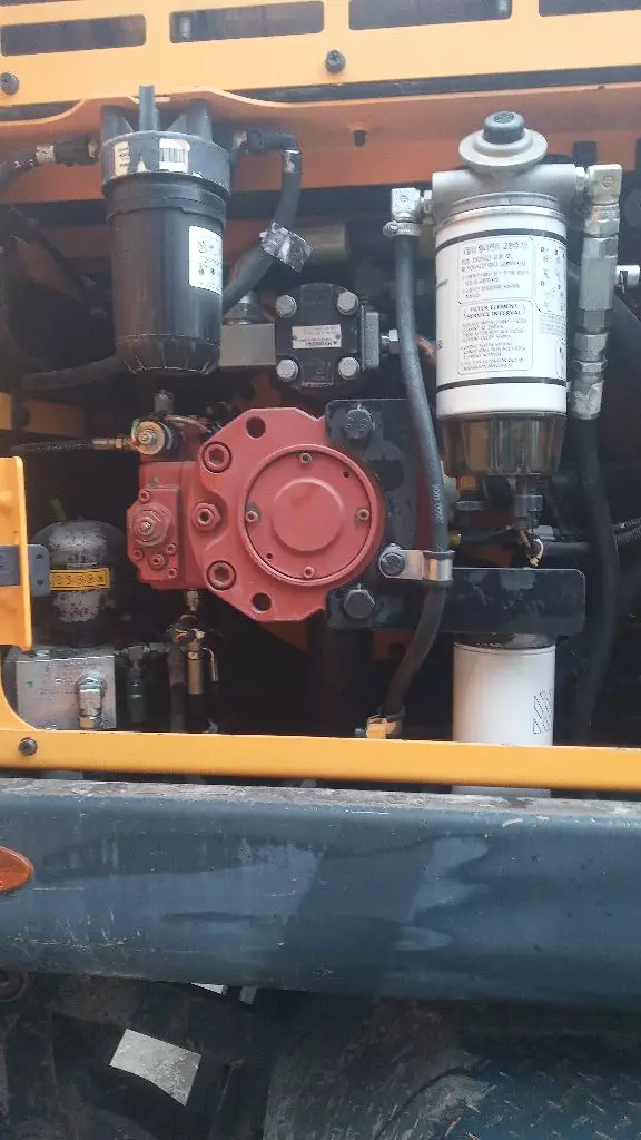 Hyundai hw145, Колесные экскаваторы