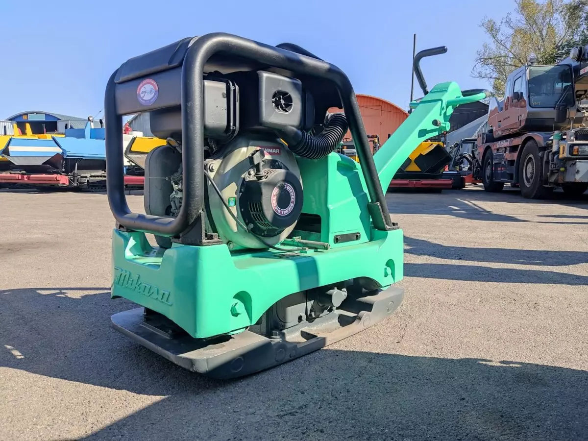 Mikasa MVH-306DSС, Каток