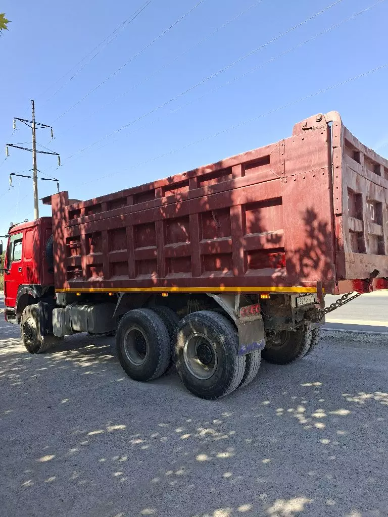 HOWO A5, Самосвалы