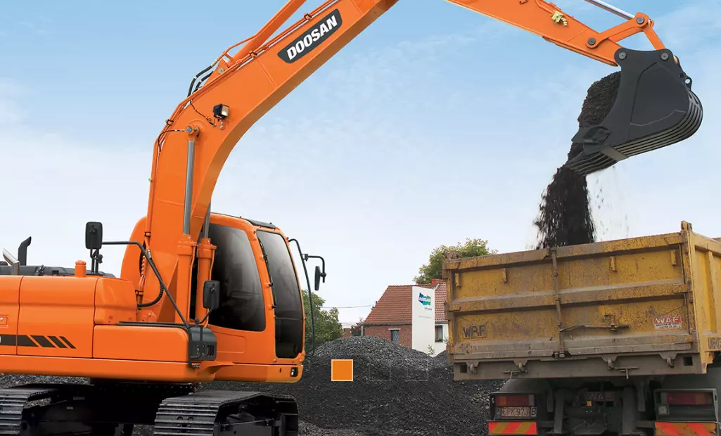 Develon DX140LC Doosan, Гусеничные экскаваторы