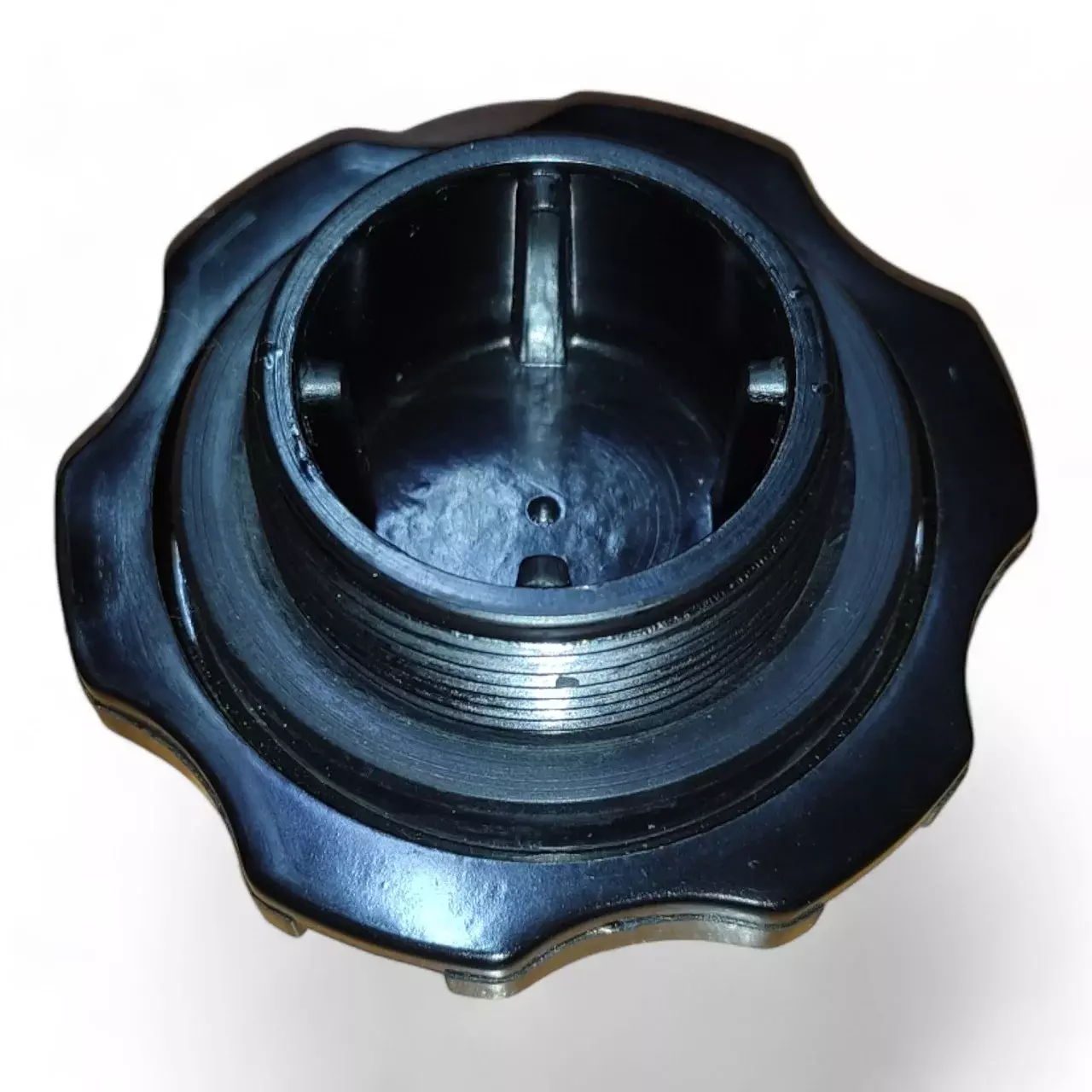 Крышка масляная Doosan 65.01810-5007 65.01810-5011 Код: 65.01810-5011