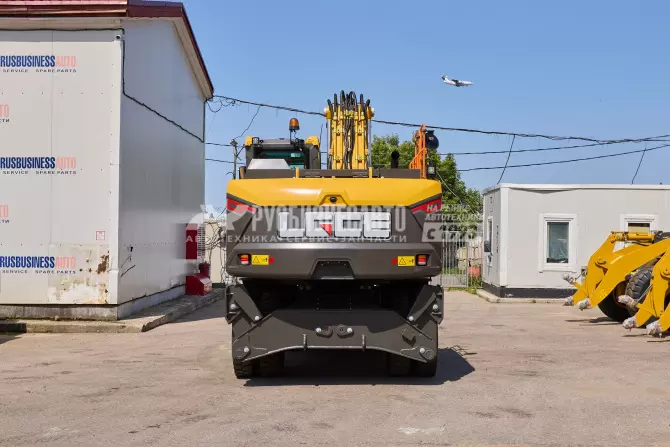 LGCE E7220H, Колесные экскаваторы