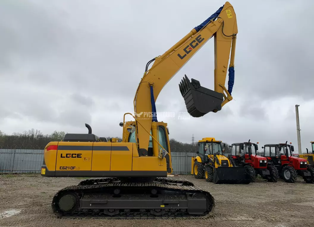 LGCE E6210FLC, Гусеничные экскаваторы