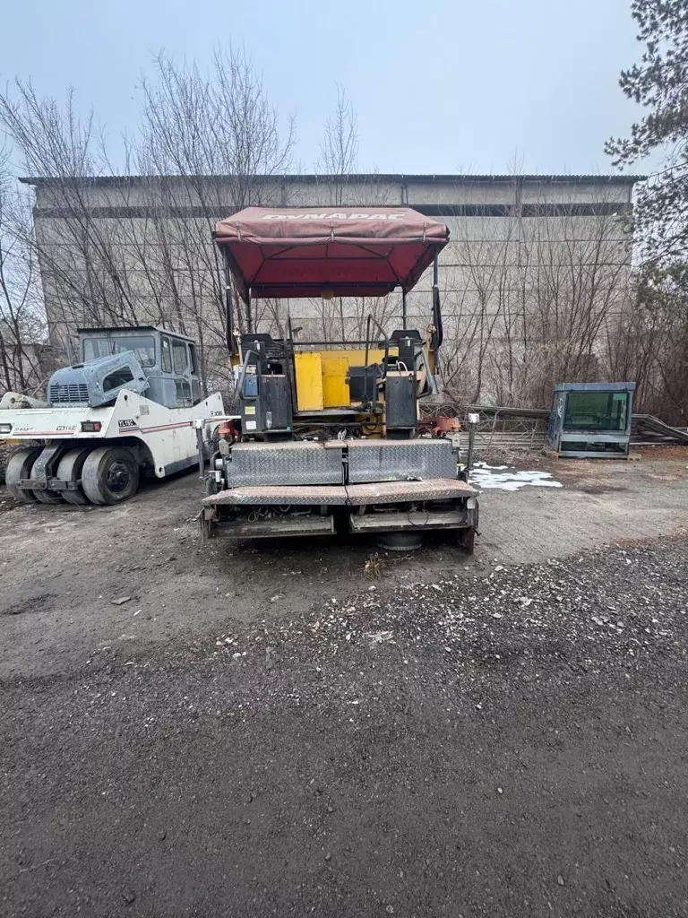 Dynapac F181C, Асфальтоукладчики