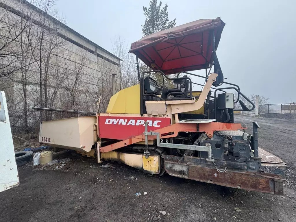 Dynapac F181C, Асфальтоукладчики