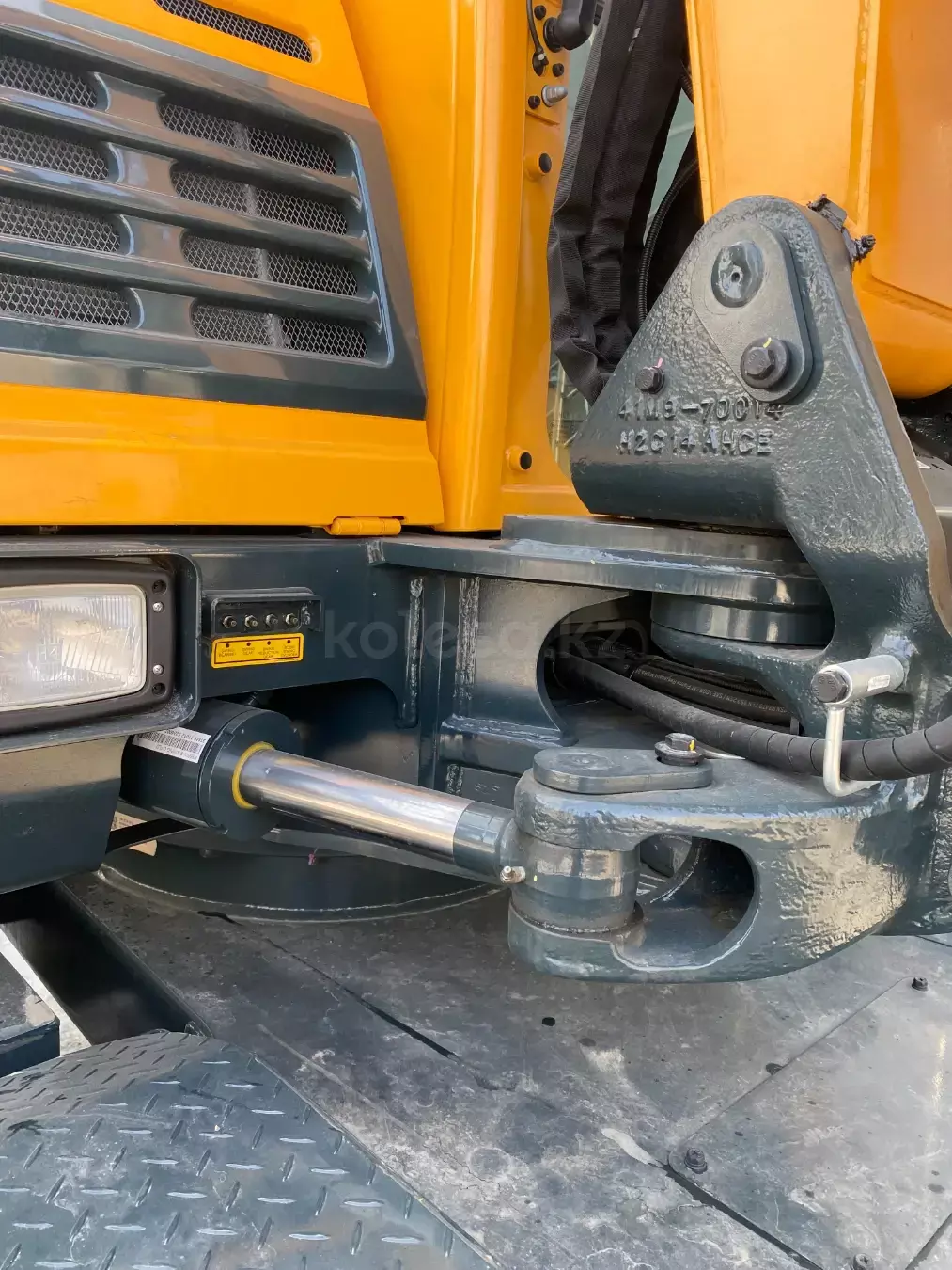 Hyundai R60W-9S