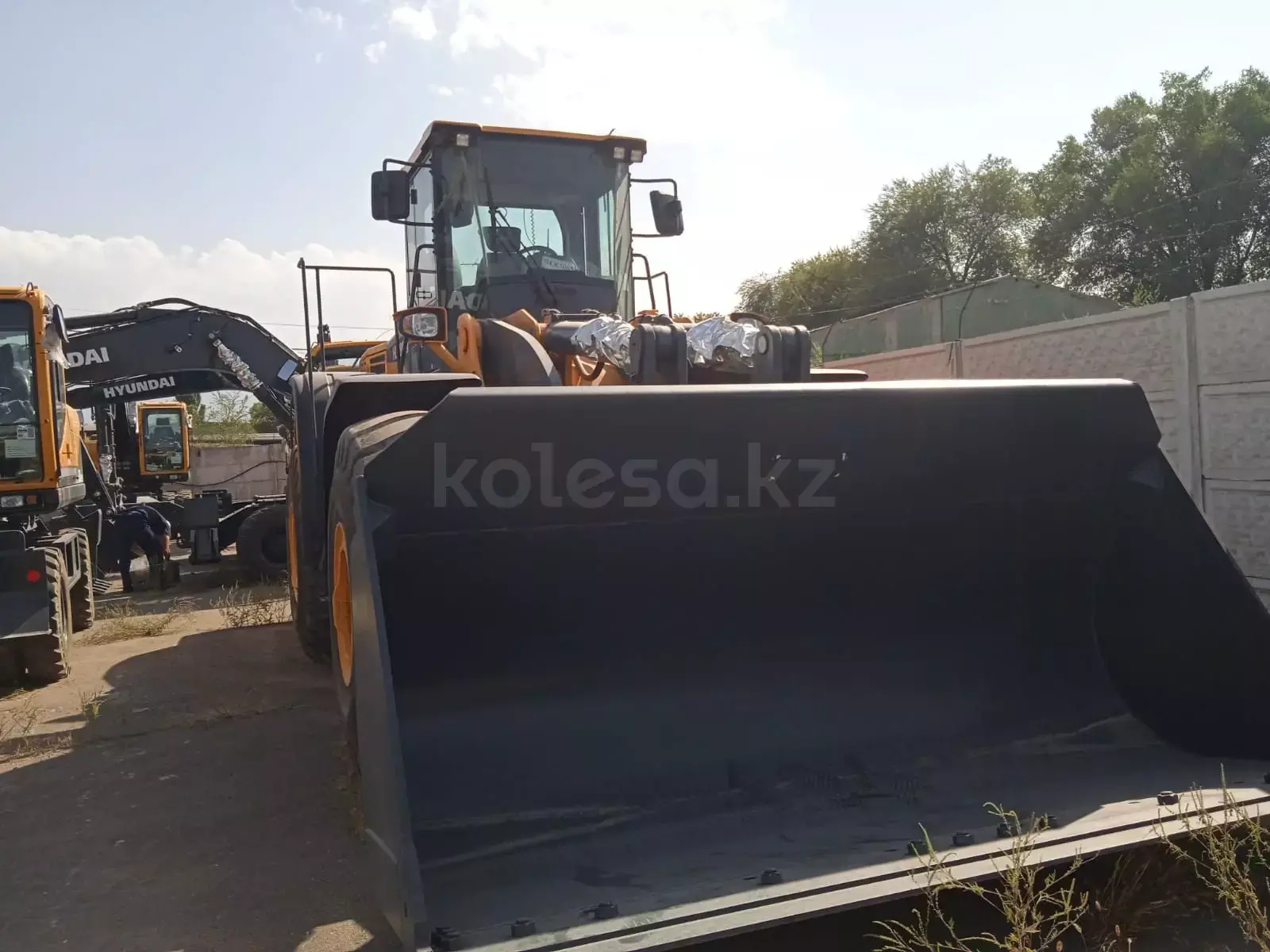 HYUNDAI HL770-9