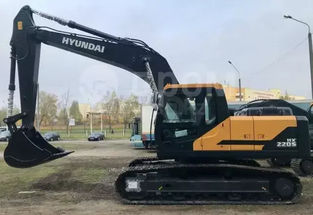 Hyundai HX220