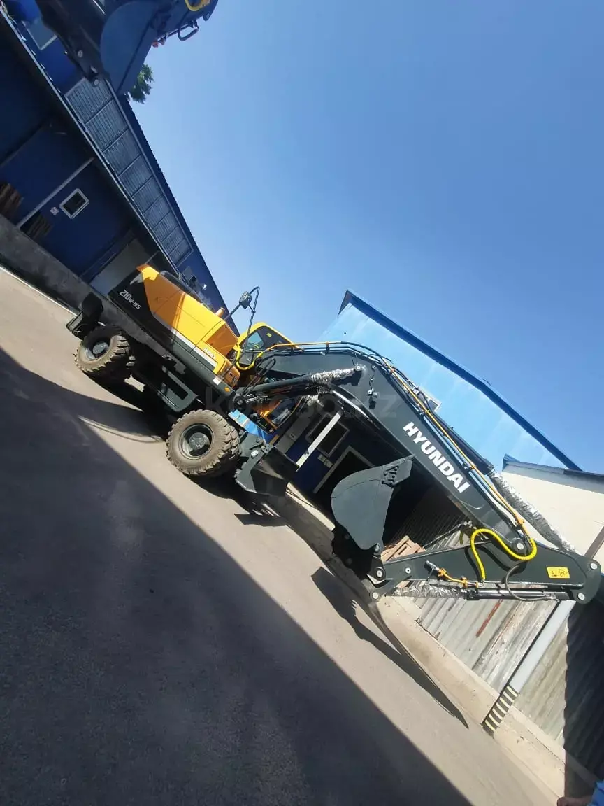 Hyundai R210W-9S