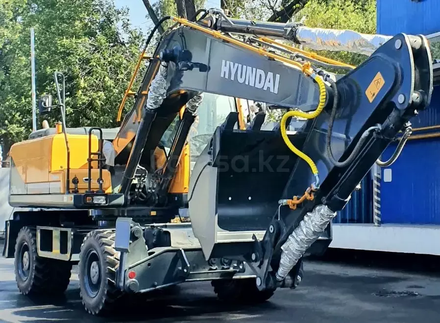 Hyundai R210W-9S
