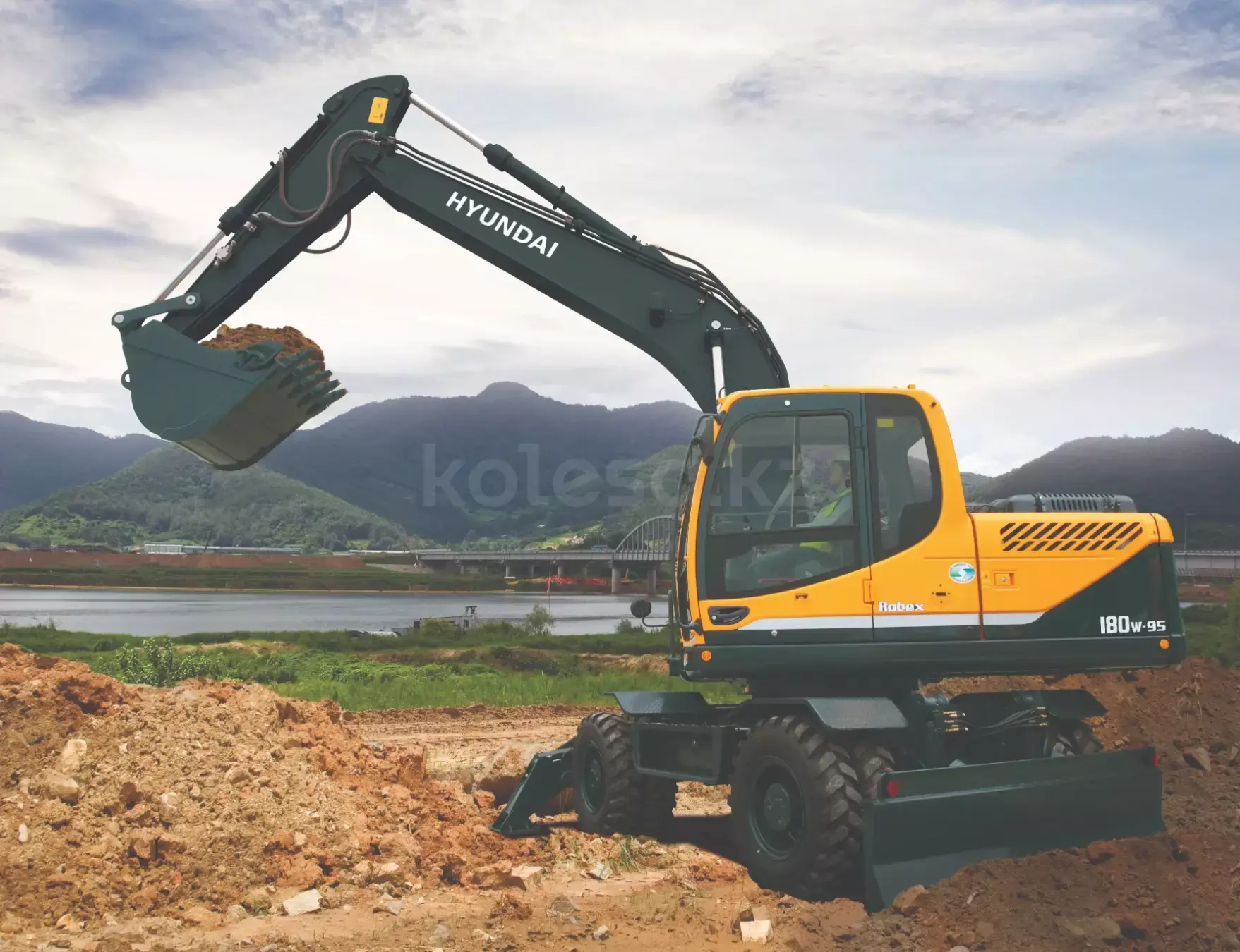 Hyundai R210W-9S