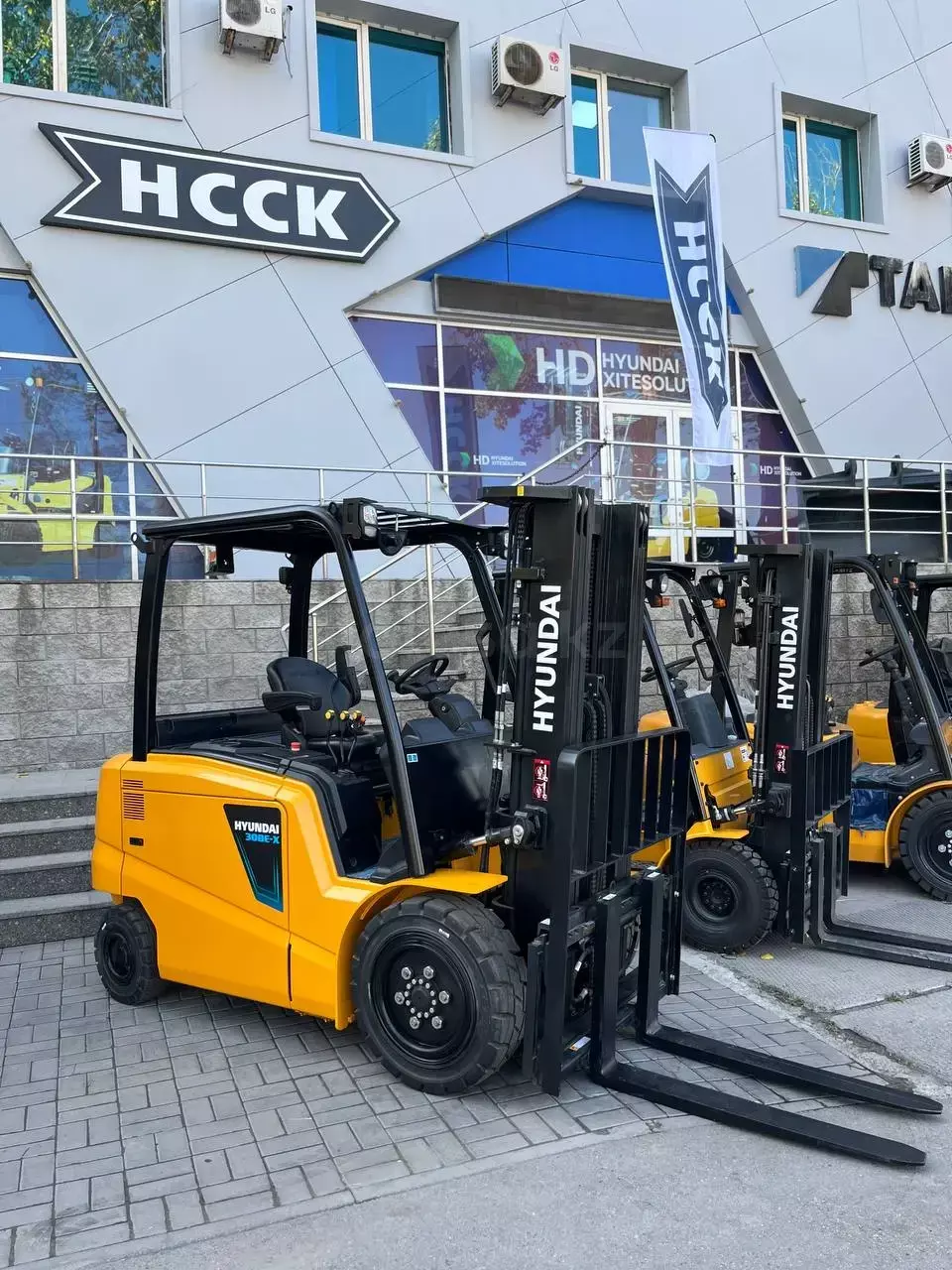 Hyundai 30BE-X