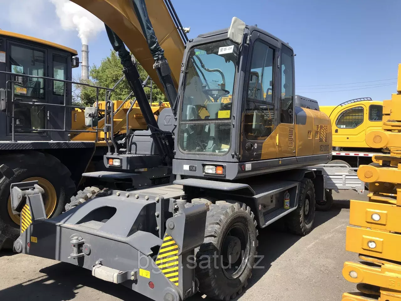 XCMG XE210WB