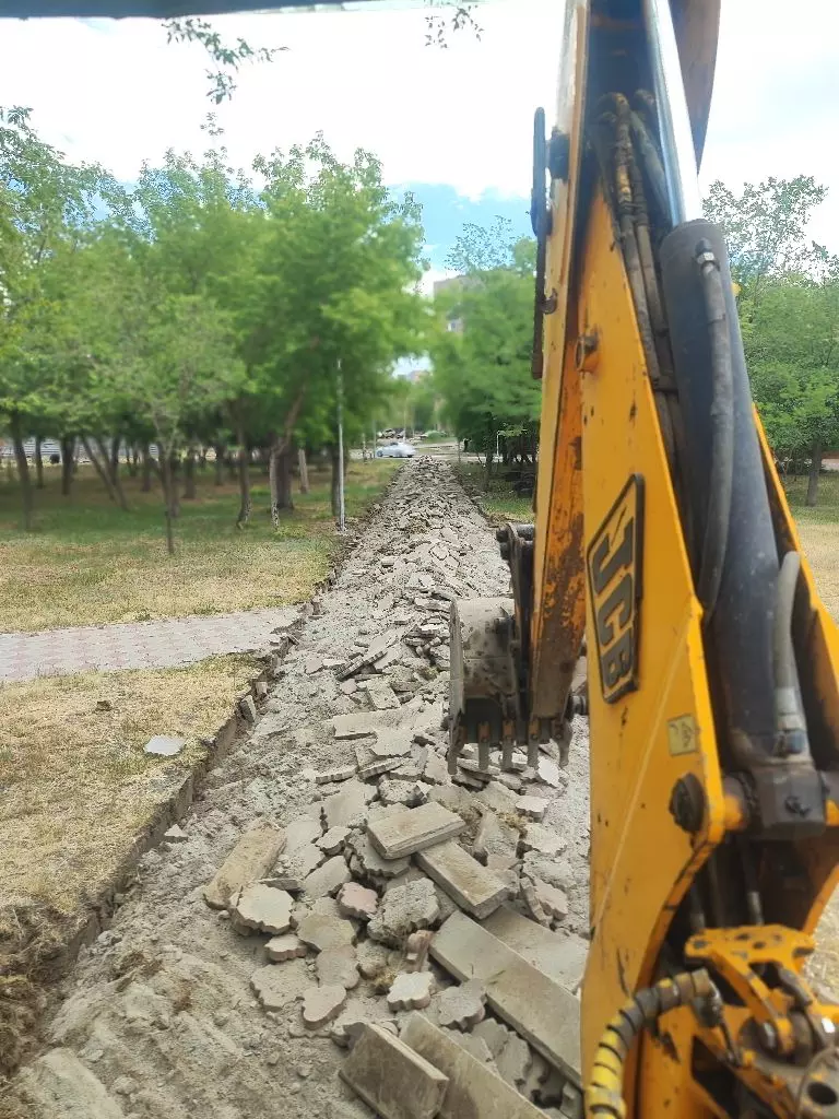 JCB