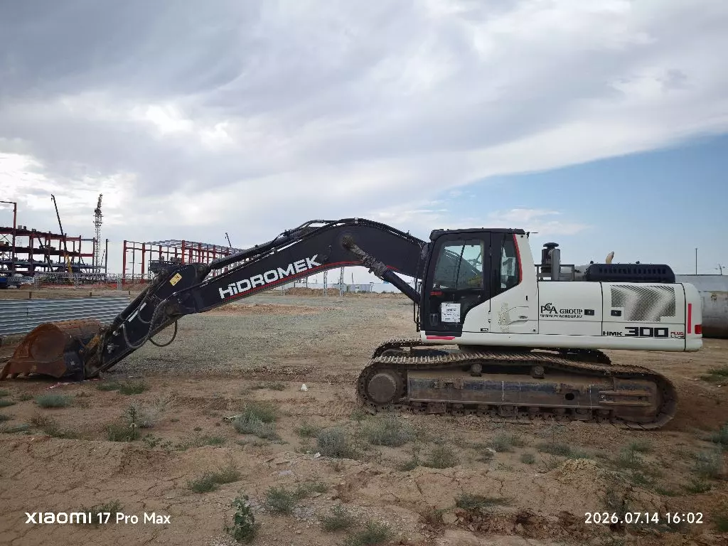 Hidromek HMK 300 LC-2, Гусеничные экскаваторы