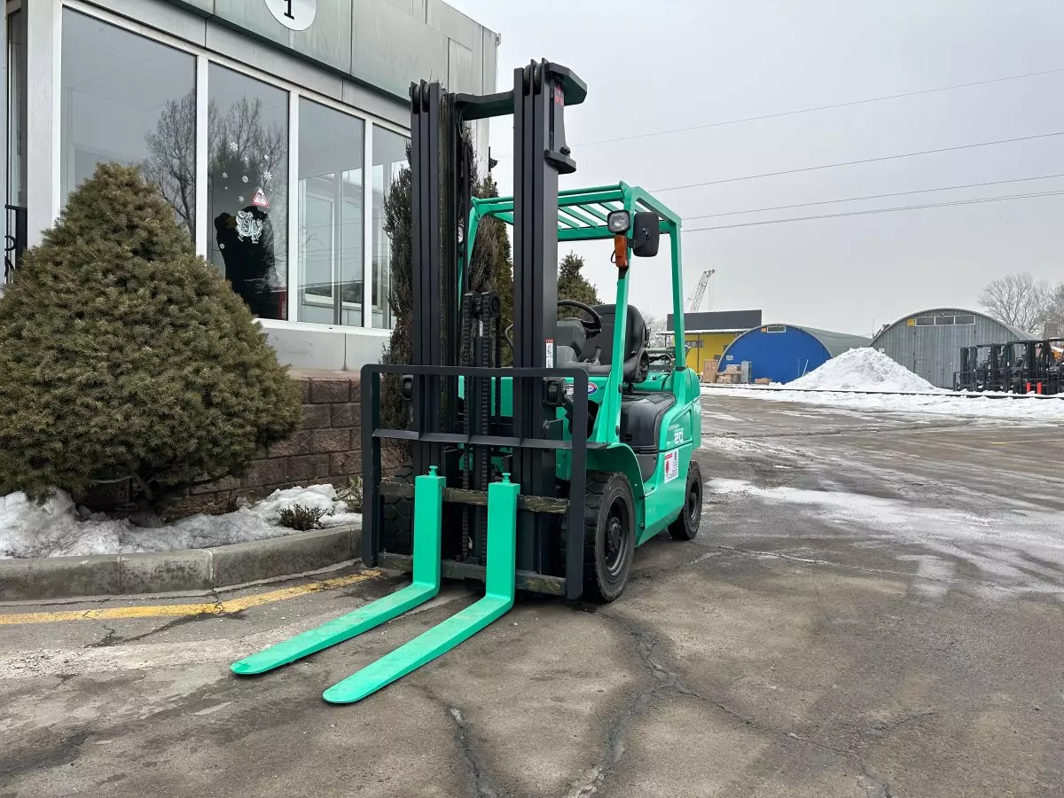 Mitsubishi FG20 10501, Вилочные электропогрузчики