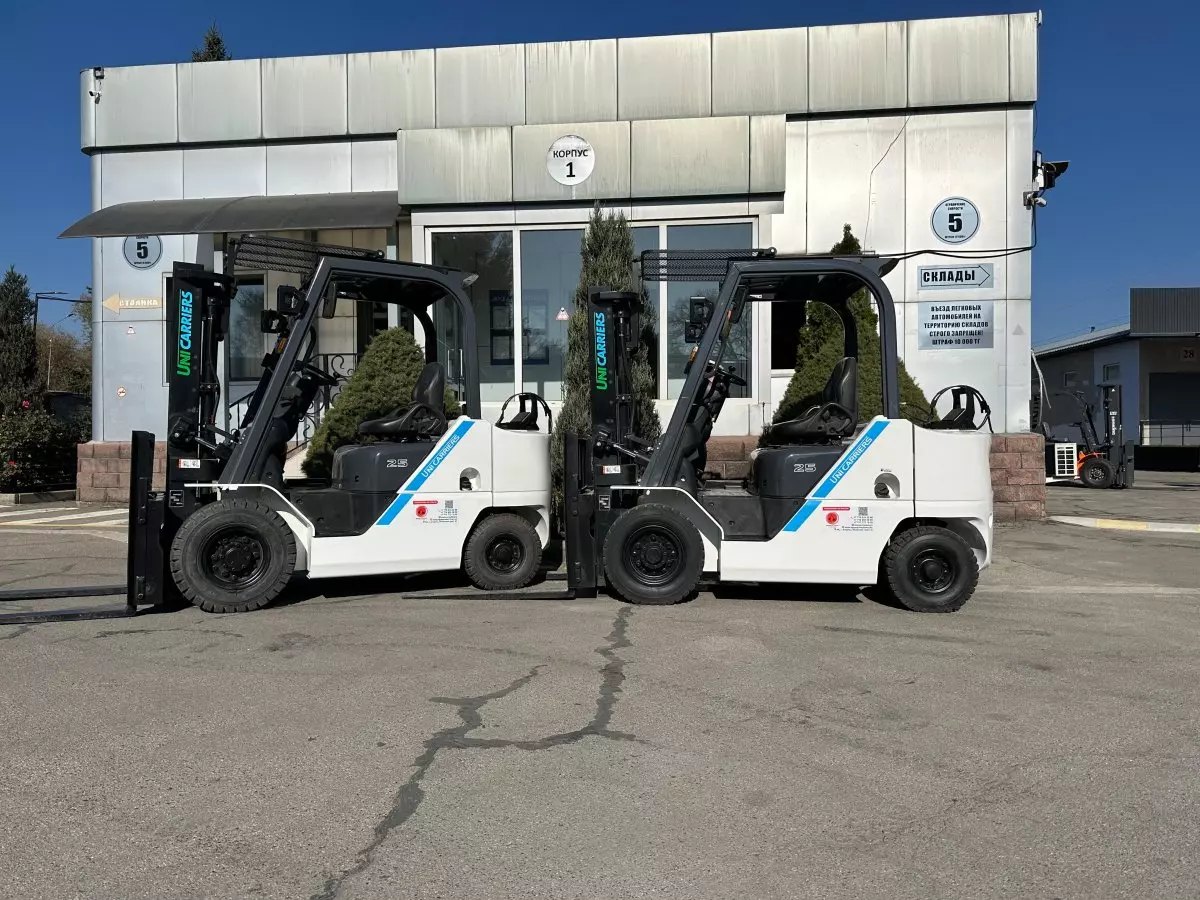 Unicarriers FG25 11101, Вилочные электропогрузчики