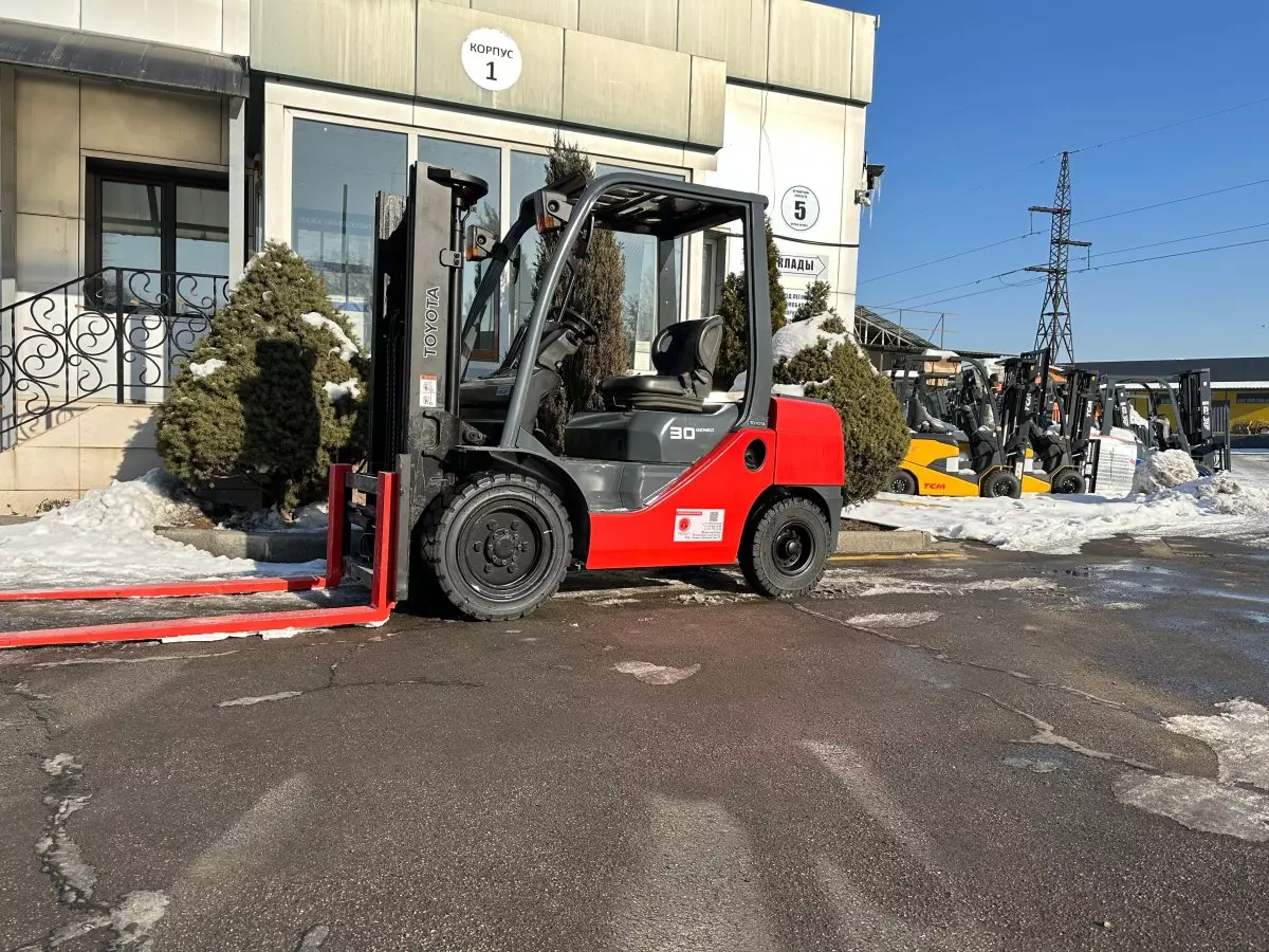 Toyota 8FG30 9903, Вилочные электропогрузчики