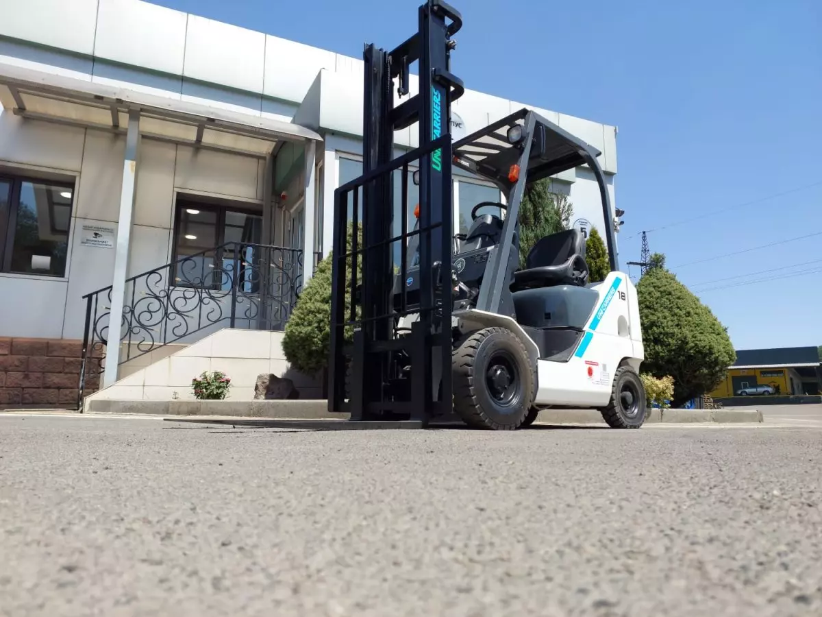 UniCarriers FG18 8901, Вилочные электропогрузчики