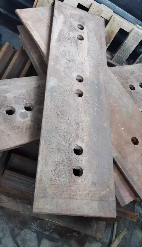 Нож 106ММ*30*2,5 Код: 424-70-12124