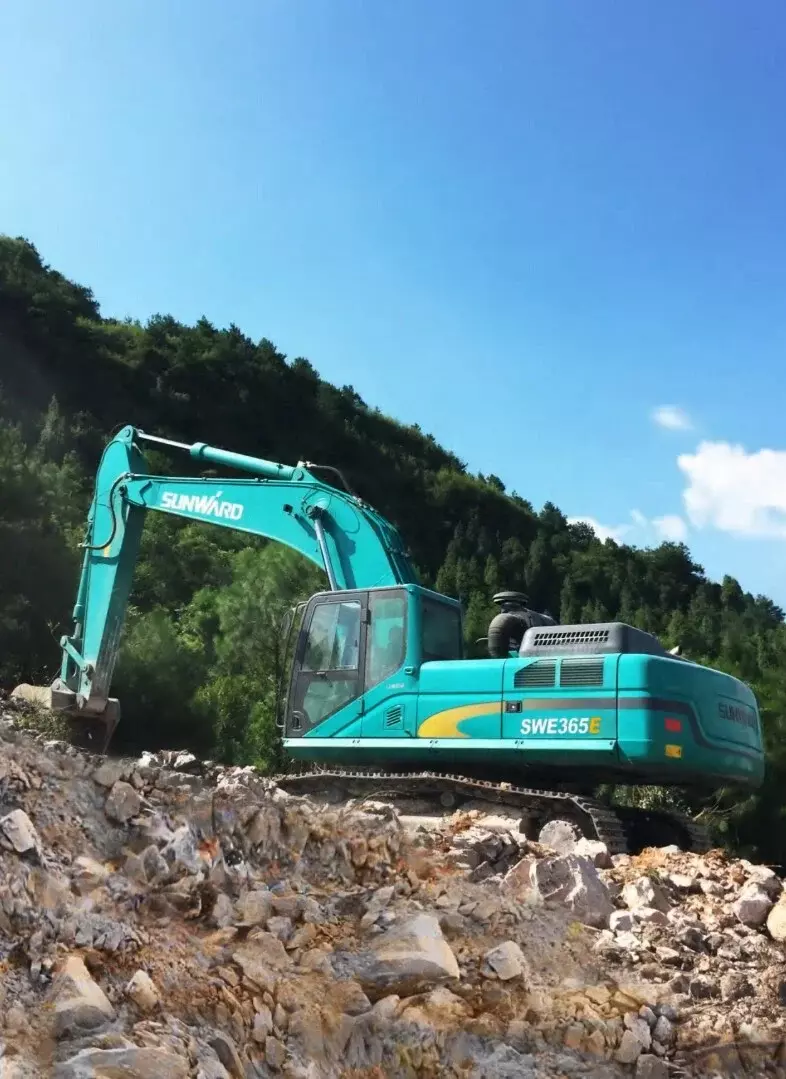 SUNWARD SWE365E, Карьерные экскаваторы