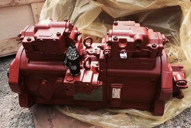 Гидравлический насос на экскаватор HYUNDAI R290LC-7 (K5V140DTP) Код: 31N8-10010