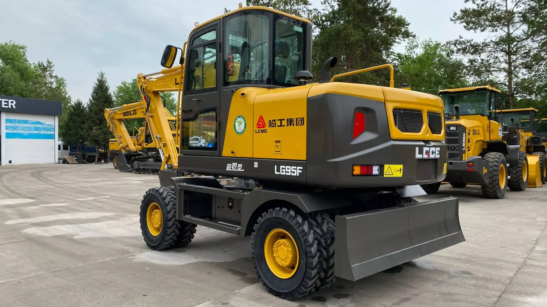 SDLG EA795F, Колесные экскаваторы