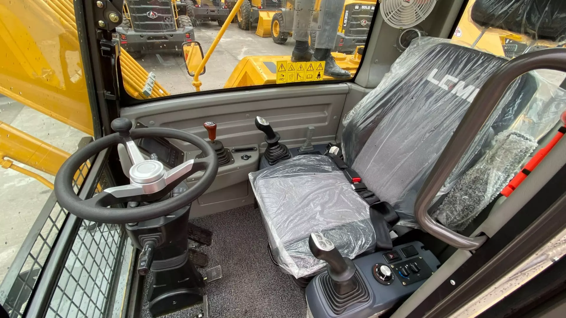 SDLG EA795F, Колесные экскаваторы
