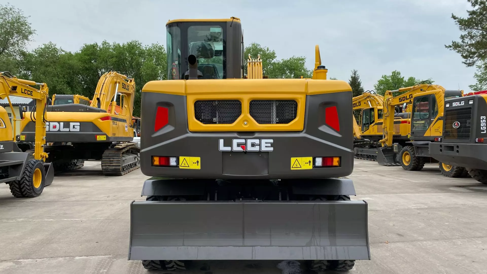 SDLG EA795F, Колесные экскаваторы
