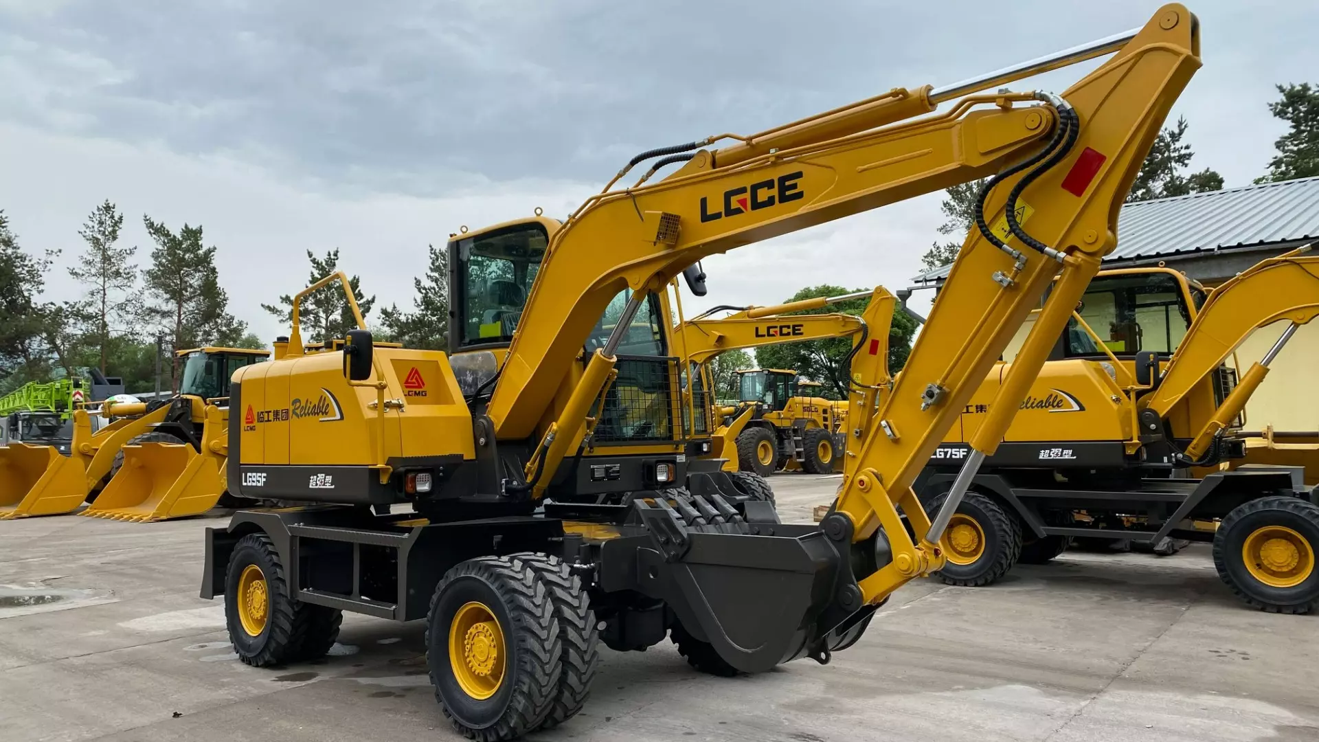 SDLG EA795F, Колесные экскаваторы