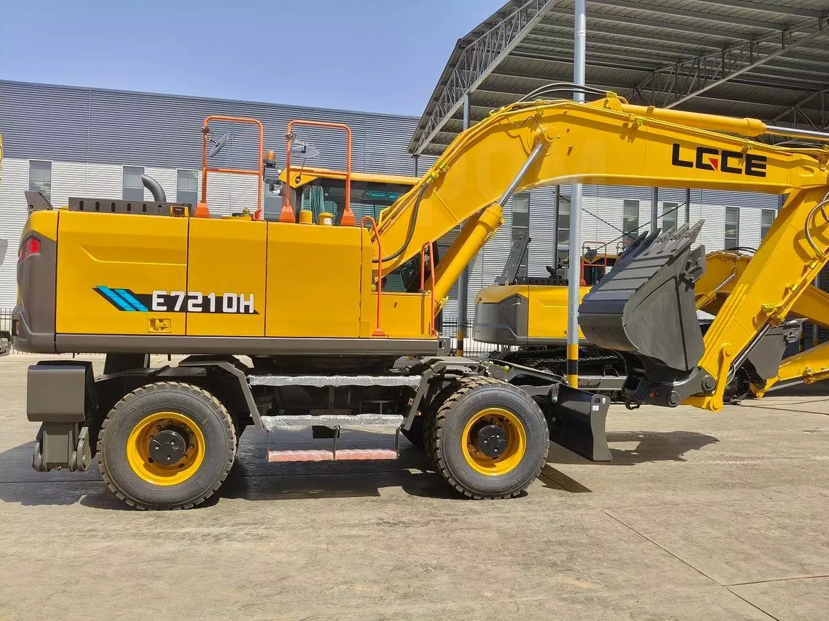 LGCE E7210H, Колесные экскаваторы