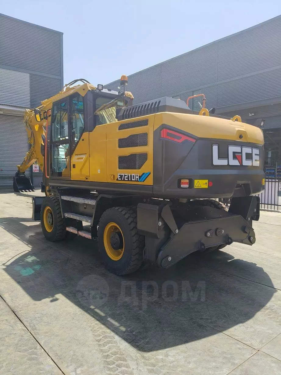LGCE E7210H, Колесные экскаваторы