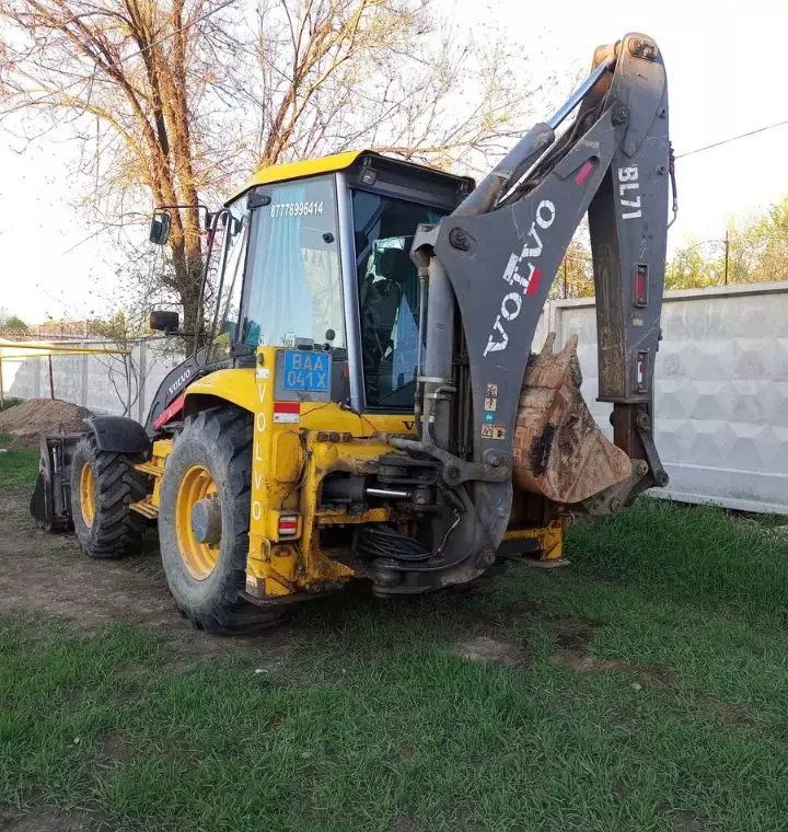 VOLVO