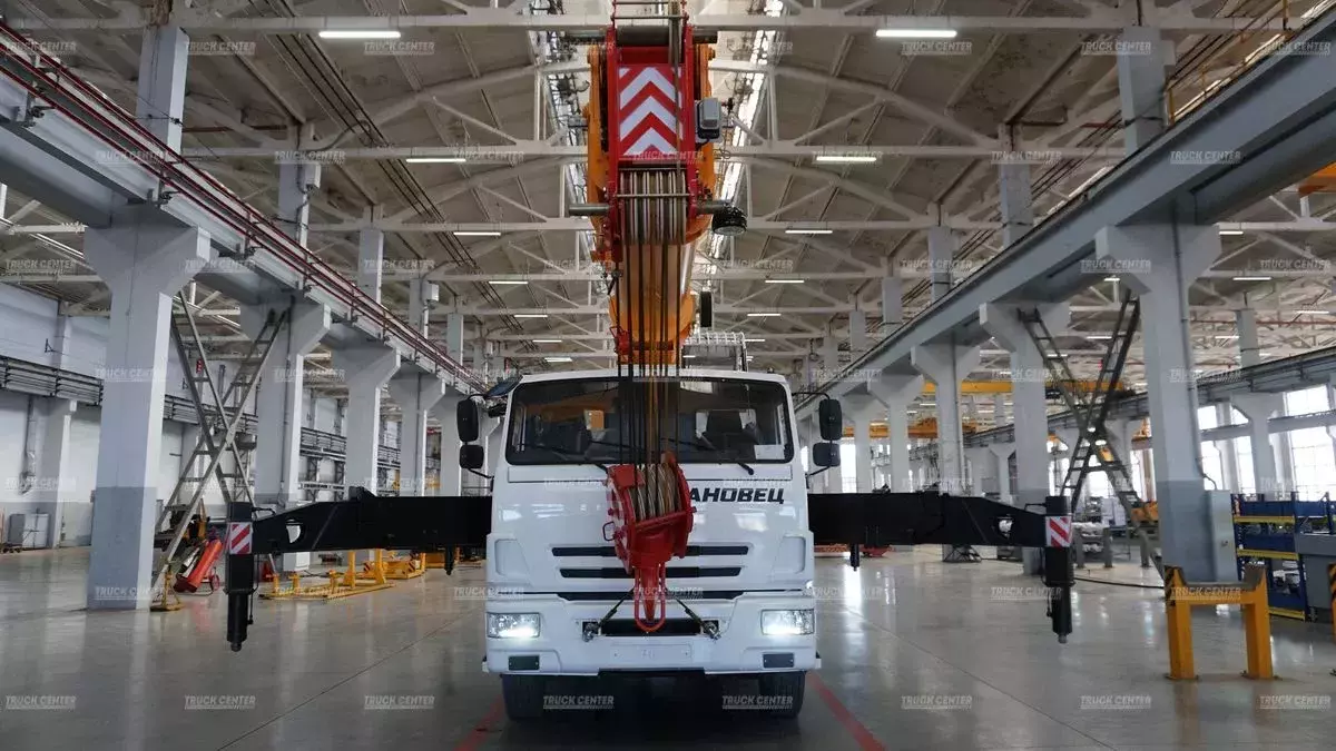 Ивановец КС-65740-4, Автокраны