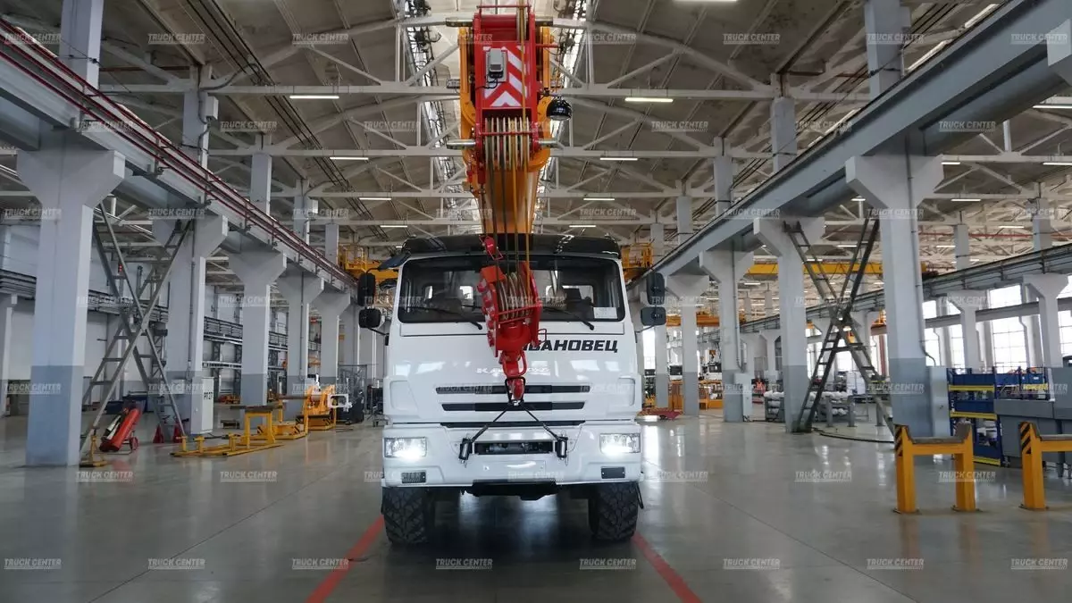 Ивановец КС-45717К-3Р, Автокраны