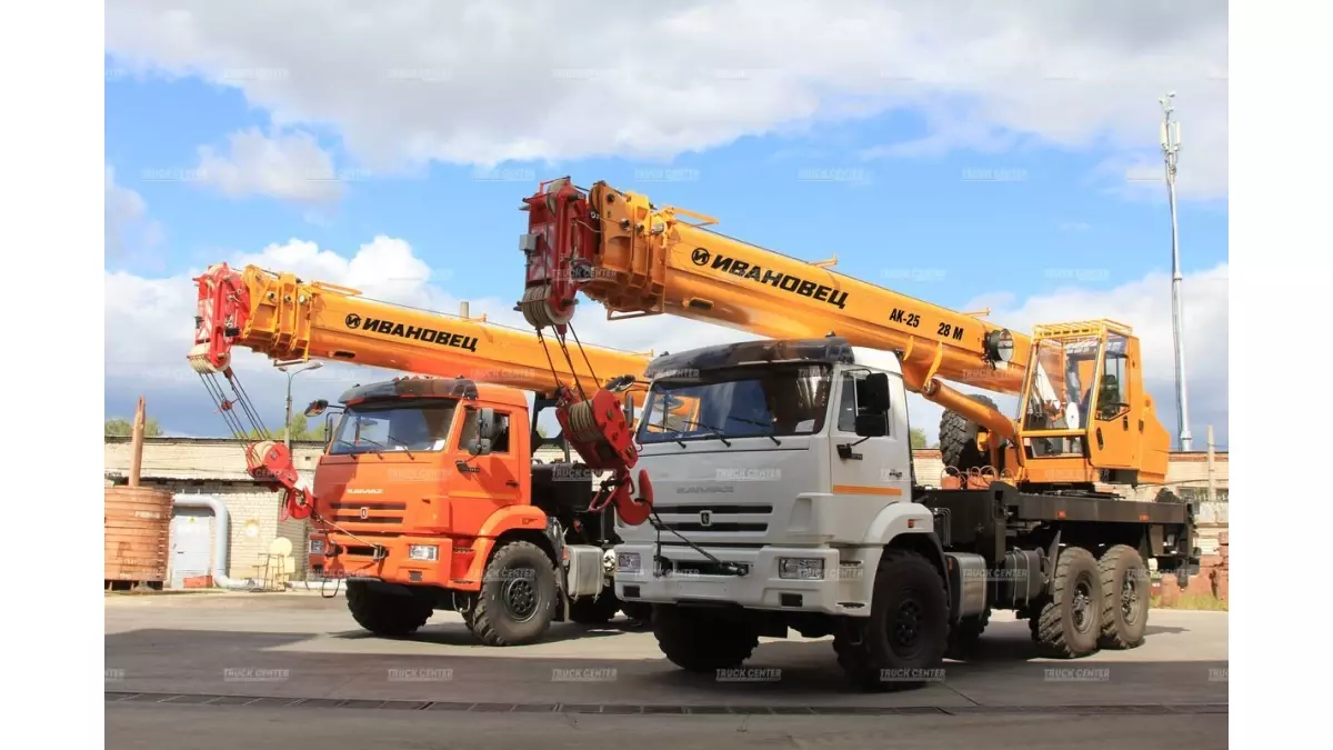 Ивановец КС-45717К-3Р, Автокраны