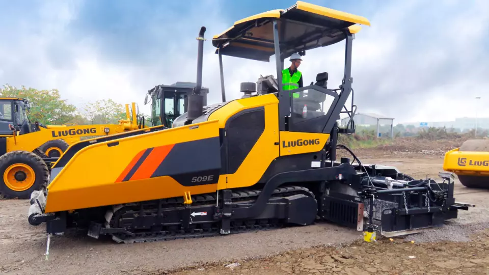 LiuGong 506E, Асфальтоукладчики