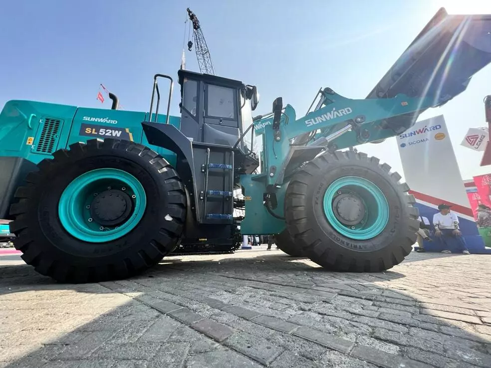 Sunward SL52W, Фронтальные погрузчики