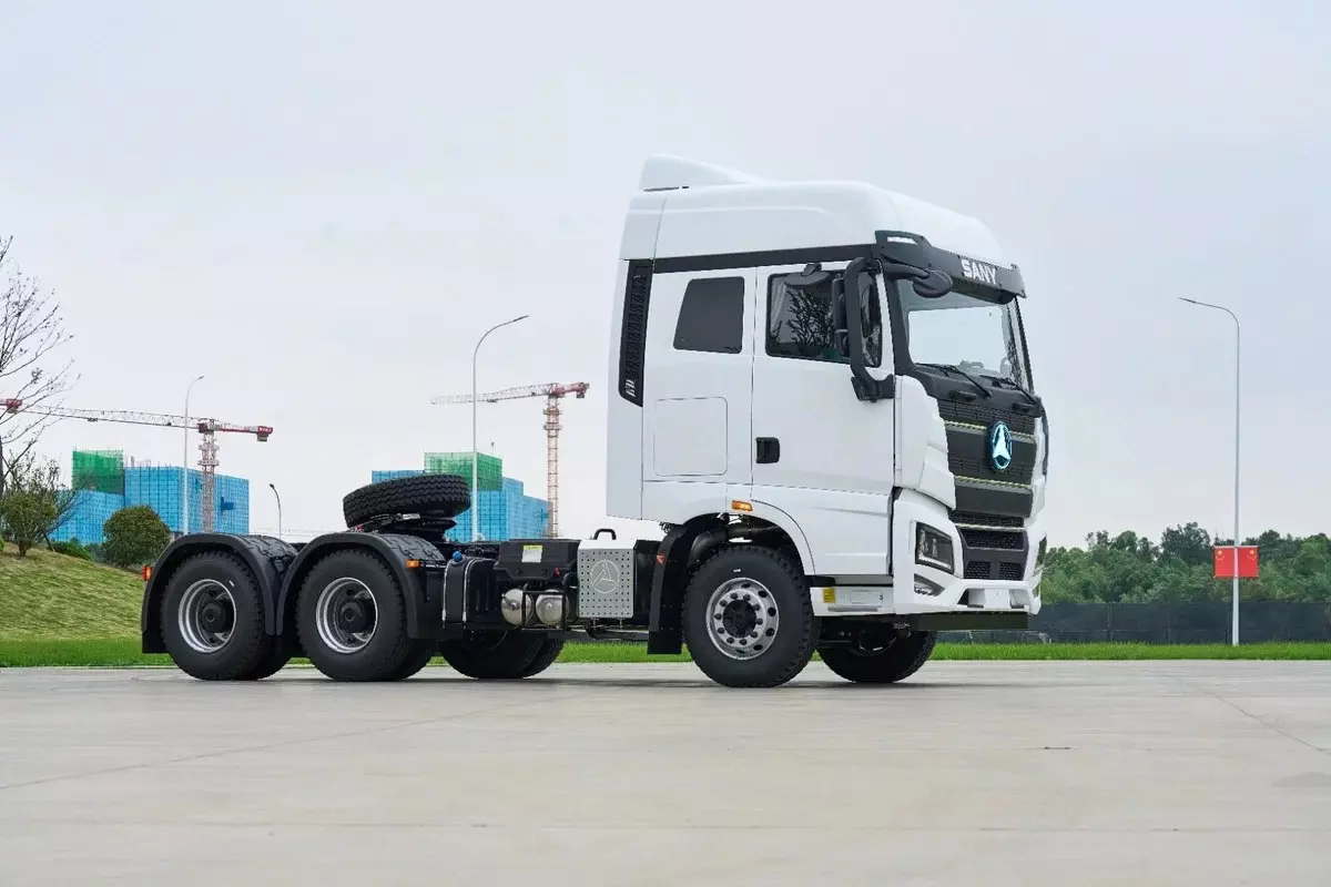 SANY D525A