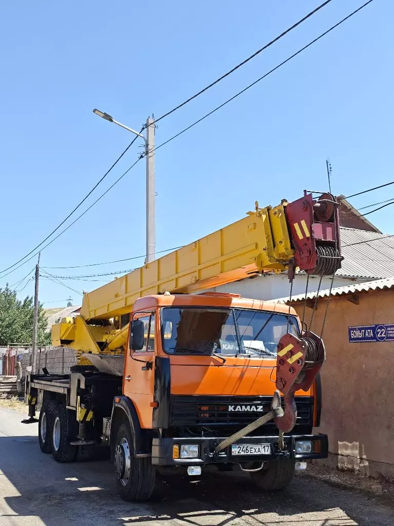 КАМАЗ КС-55713-1, Автокраны
