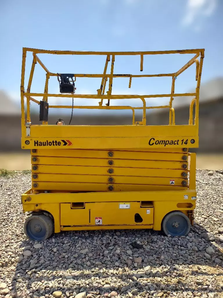 Haulotte Compact 14, Ножничные подъемники