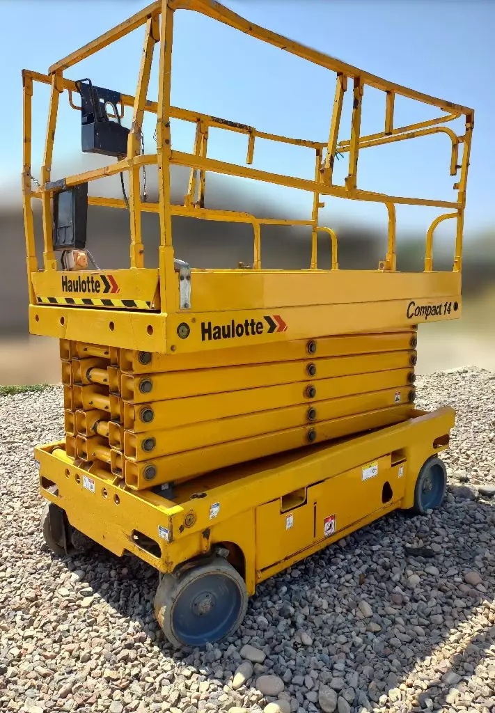 Haulotte Compact 14, Ножничные подъемники