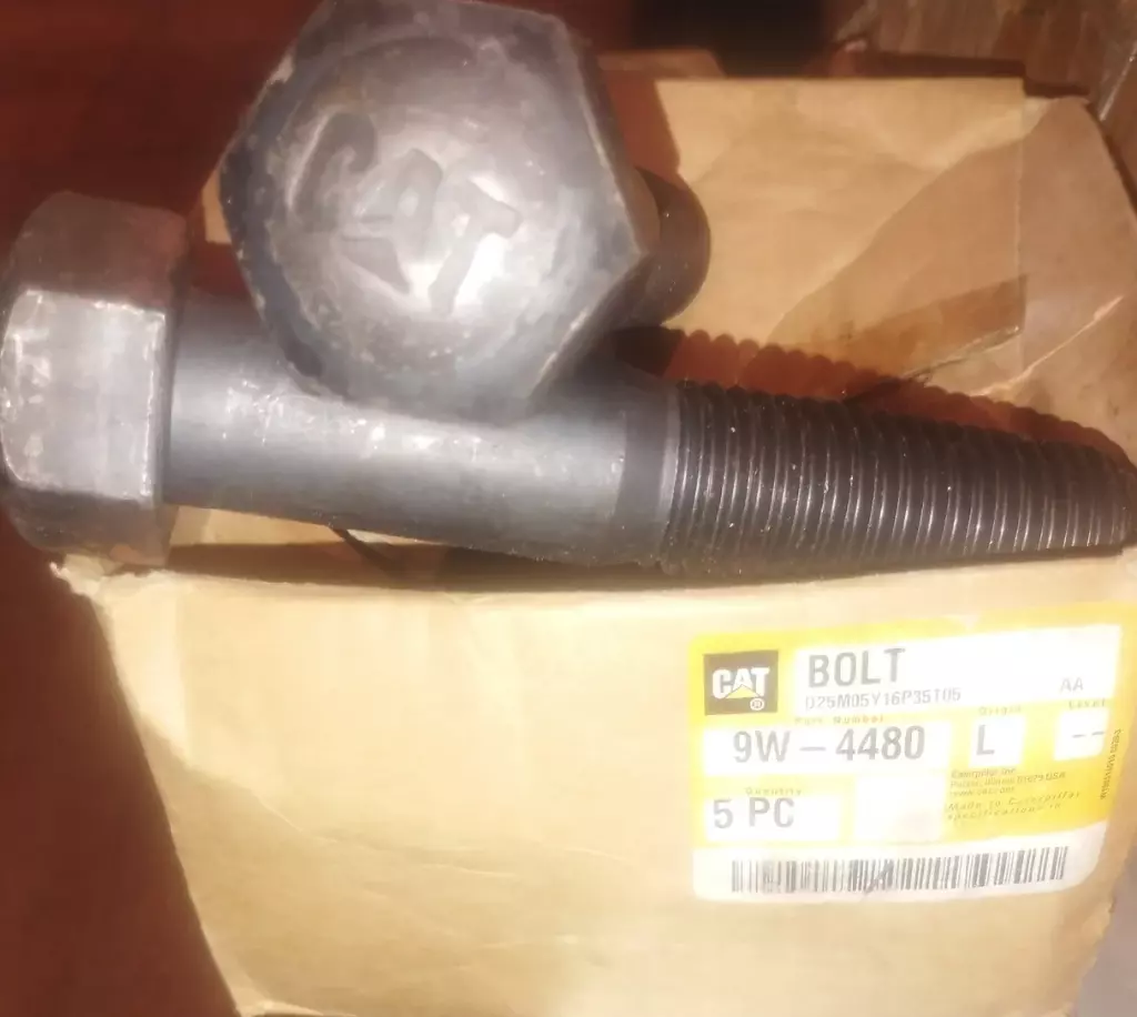 BOLT CATERPILLAR Код: 9W-4480