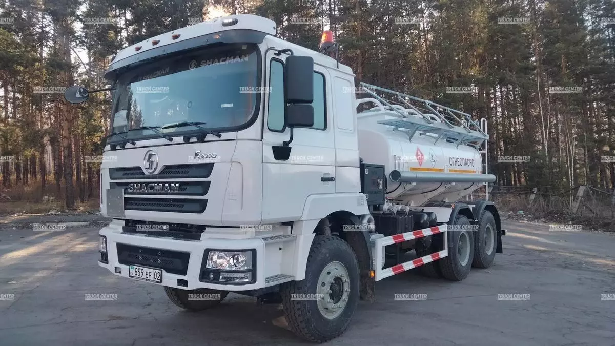 Shacman F3000 WP10, Бензовозы