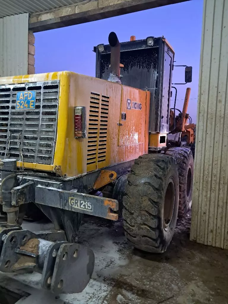 XCMG GR215, Грейдеры