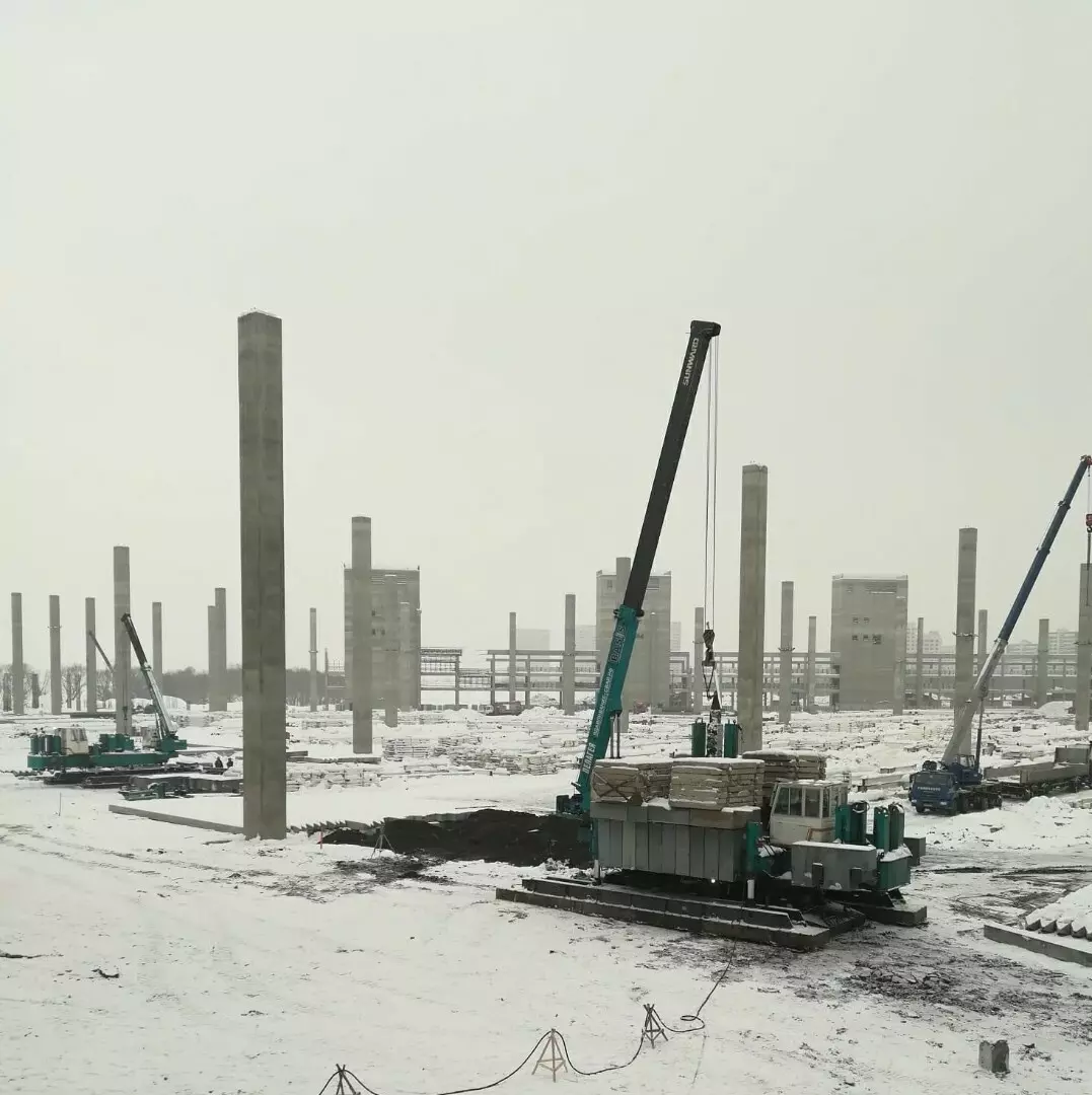 Sunward ZYJ360B, Сваебойные установки