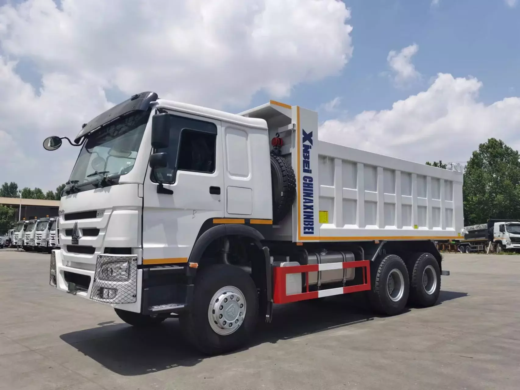 HOWO WP10.380E22, Самосвалы