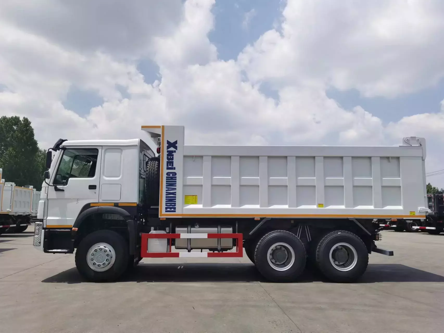 HOWO WP10.380E22, Самосвалы