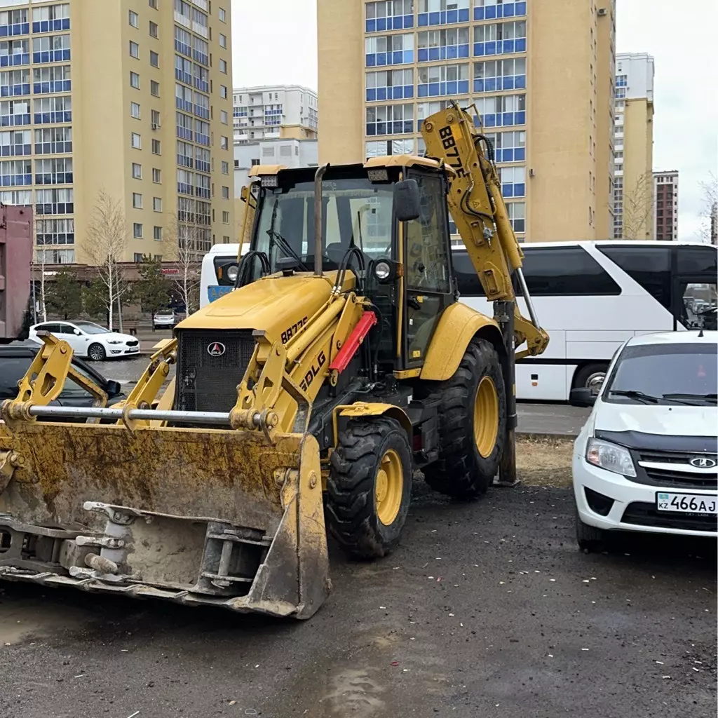 Экскаваторы-погрузчики